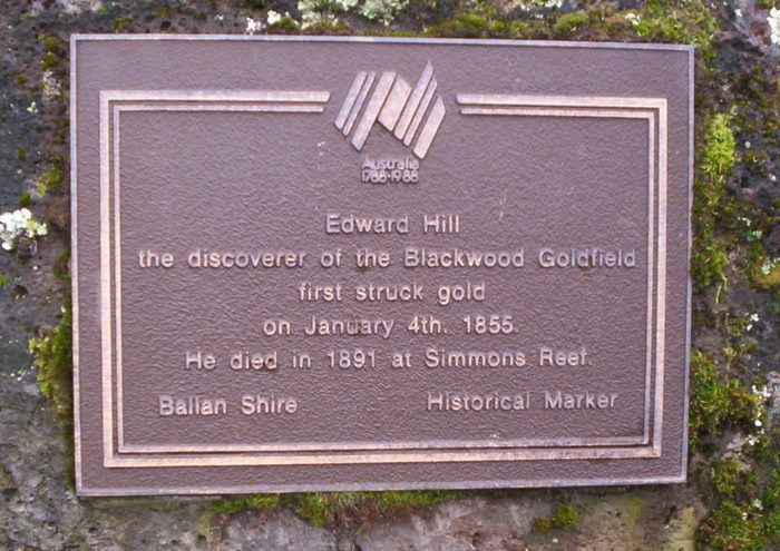 Plaque commemorating Edward Hill's discovery of gold at Blackwood